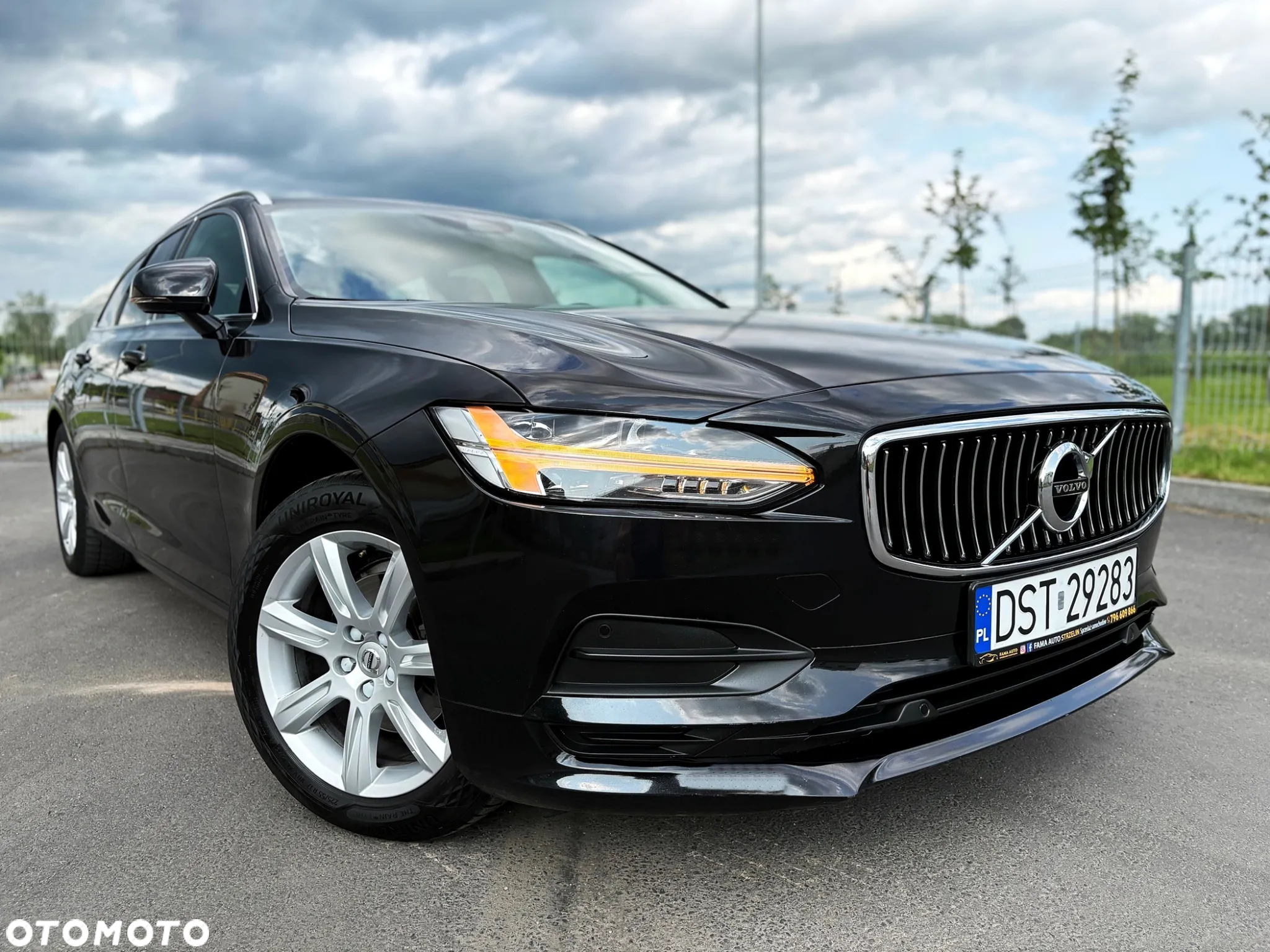 Volvo V90 D3 Momentum Pro - 2