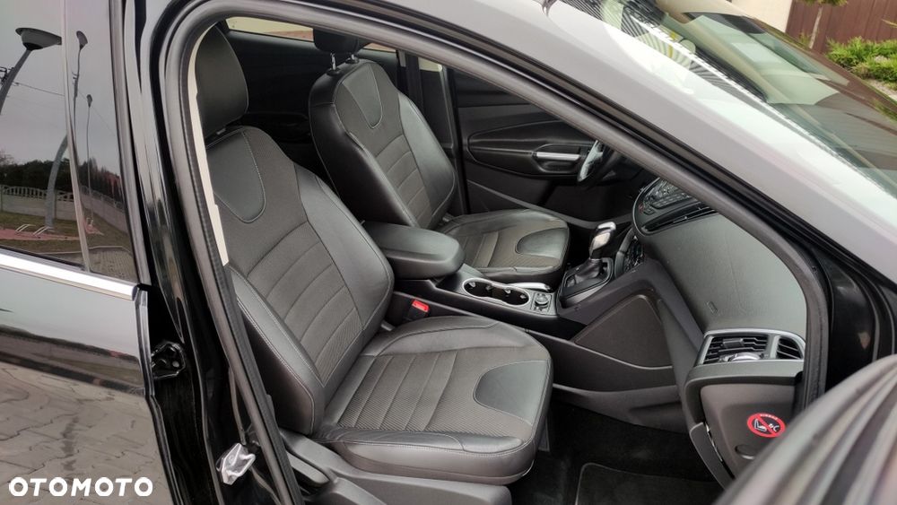 Ford Kuga 2.0 TDCi 2x4 Titanium - 27