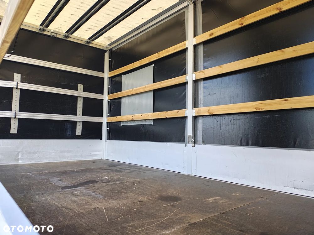 Opel Movano 10 palet * firanka - 37