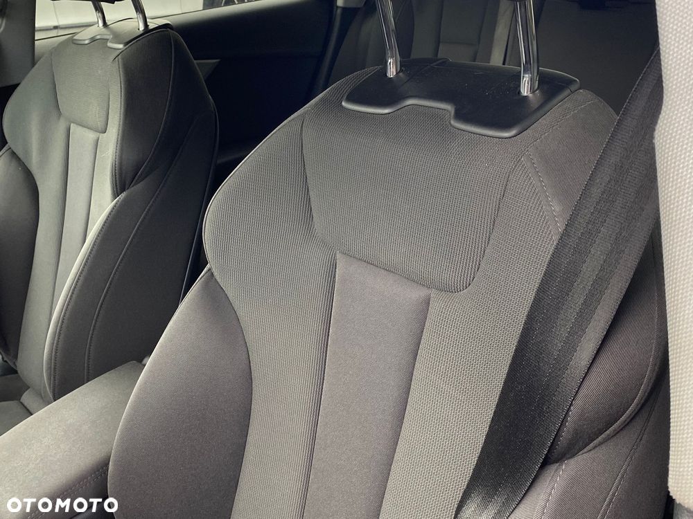 Audi A4 Limousine - 25