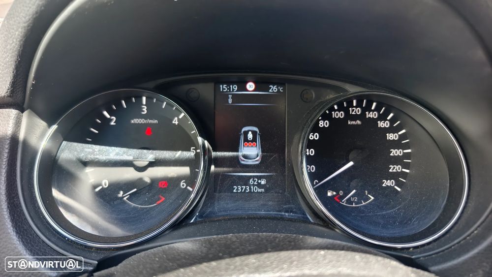 Nissan Qashqai 1.5 dCi Tekna - 26