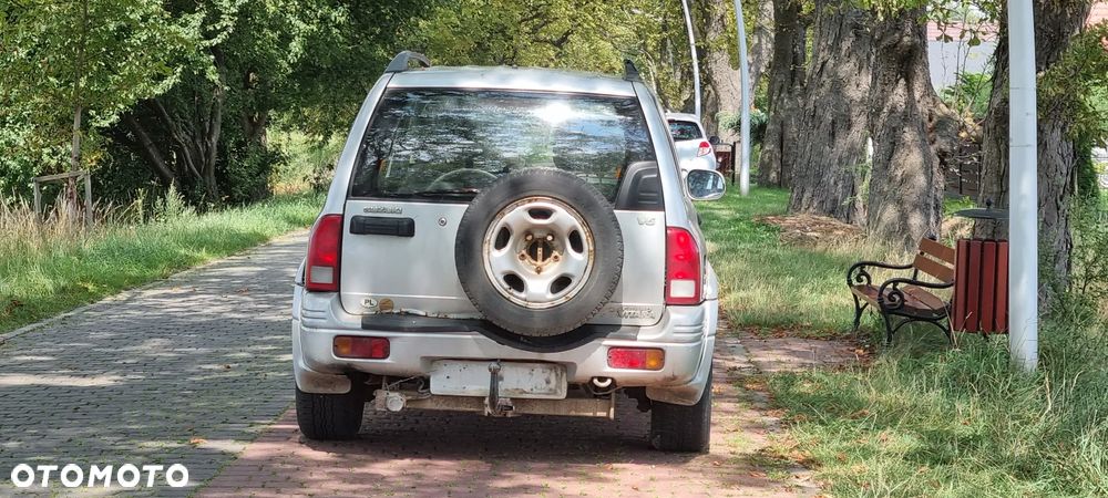 Suzuki Vitara 2.0 V6 Long - 13