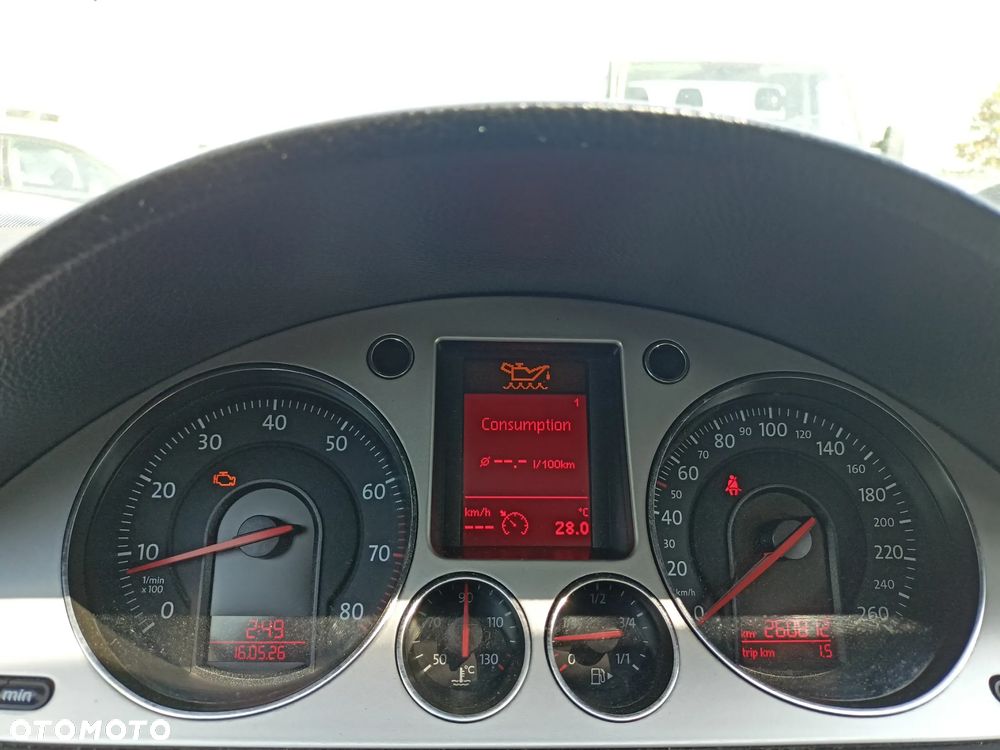 Volkswagen Passat - 15