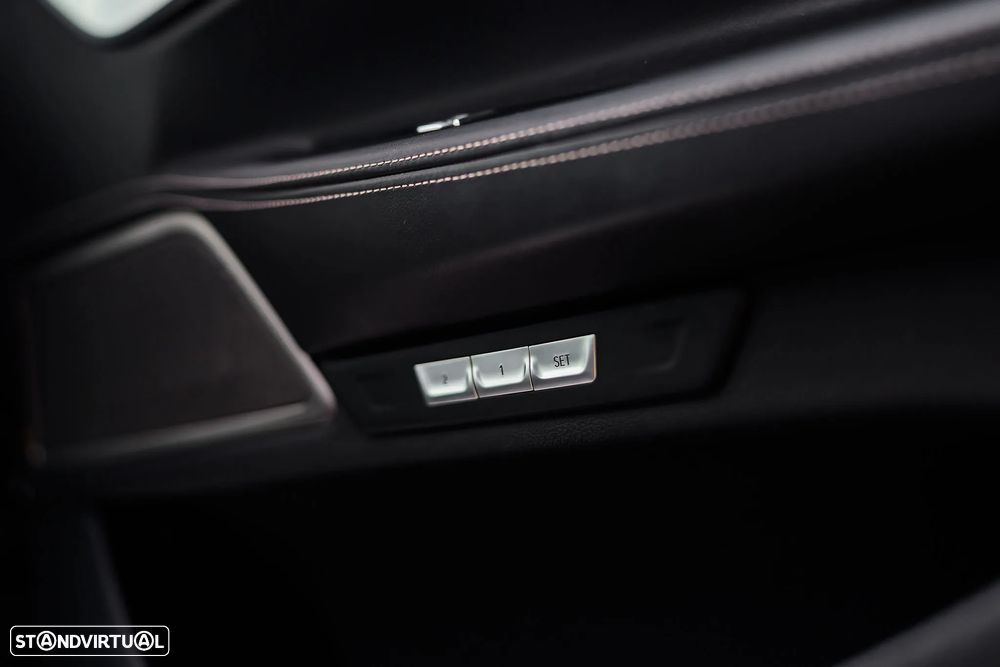 BMW 740 d xDrive Pack M - 26