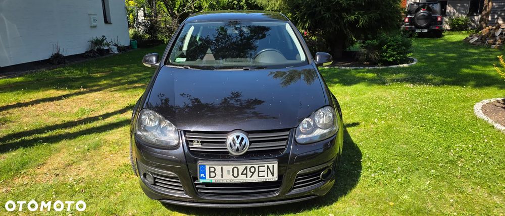 Volkswagen Golf - 1