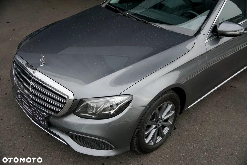 Mercedes-Benz Klasa E 220 d 4-Matic 9G-TRONIC - 11