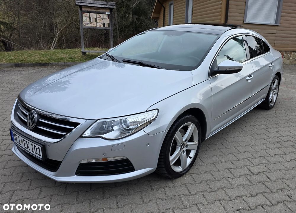 Volkswagen Passat 1.8 TSI Sportline - 1