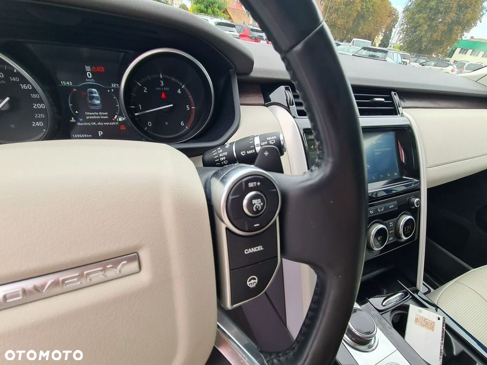 Land Rover Discovery 3.0 TD6 HSE Luxury - 23