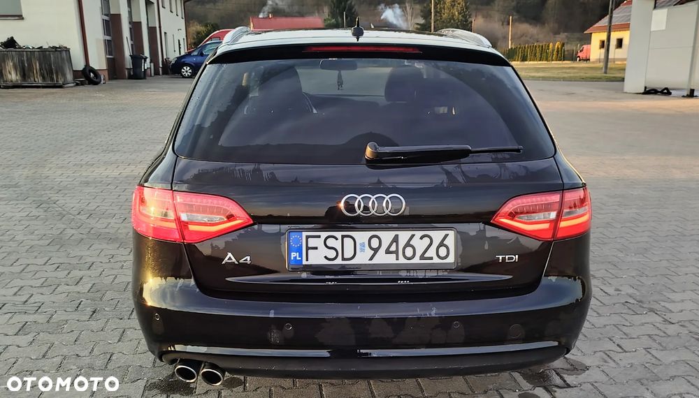 Audi A4 Avant 2.0 TDI Multitronic - 9