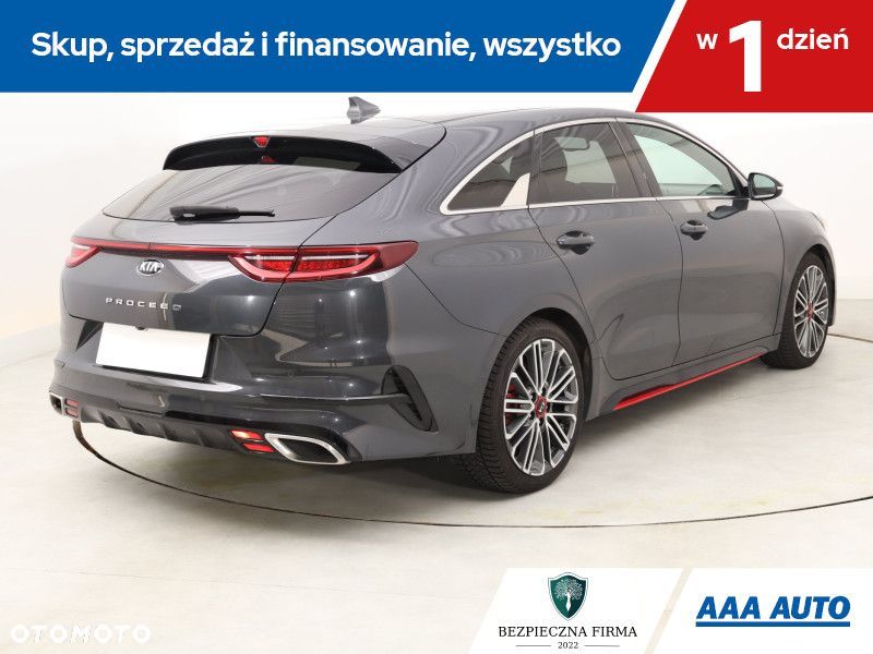 Kia ProCeed - 7