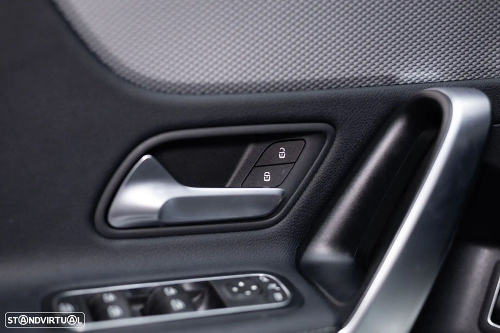 Mercedes-Benz A 250 e Progressive - 33