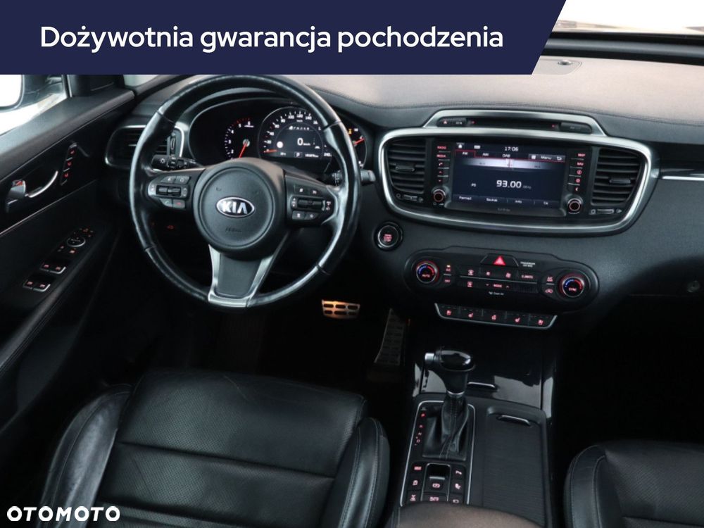 Kia Sorento - 9