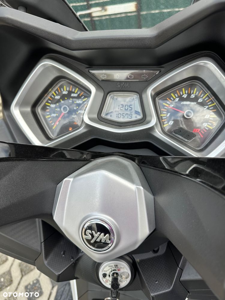 SYM CRUiSYM - 7