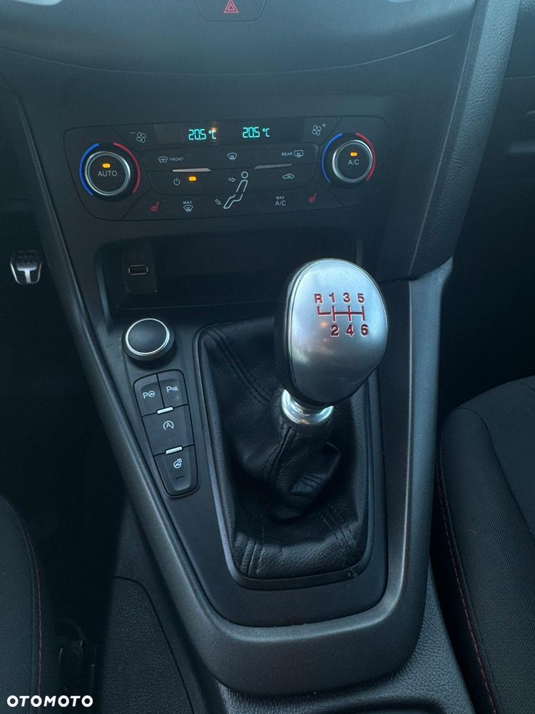 Ford Focus 1.0 EcoBoost ST-Line Red ASS - 10