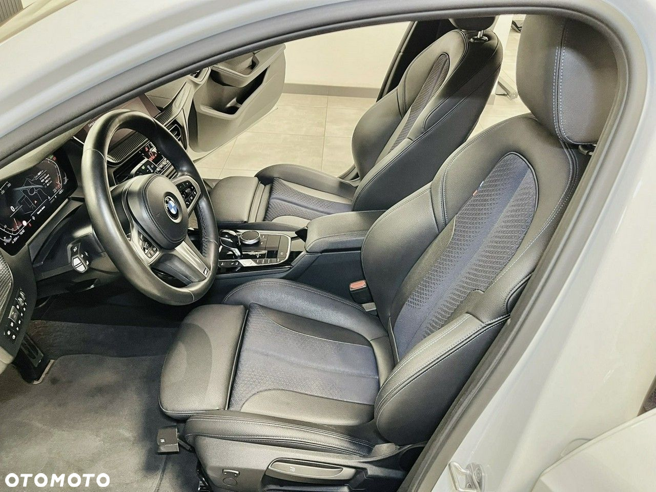 BMW Seria 1 118i M Sport - 26
