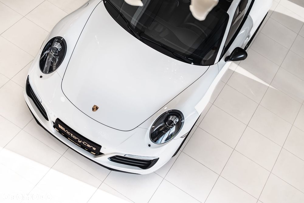 Porsche 911 Carrera S PDK - 24