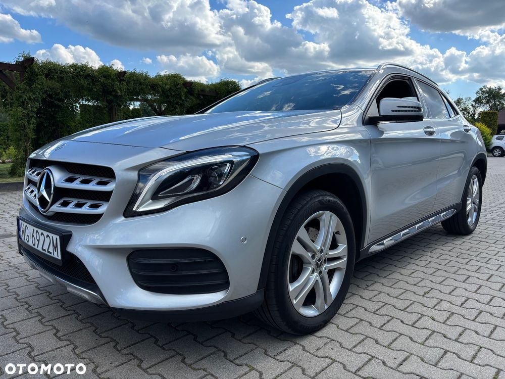 Mercedes-Benz GLA 250 4Matic 7G-DCT AMG Line - 2
