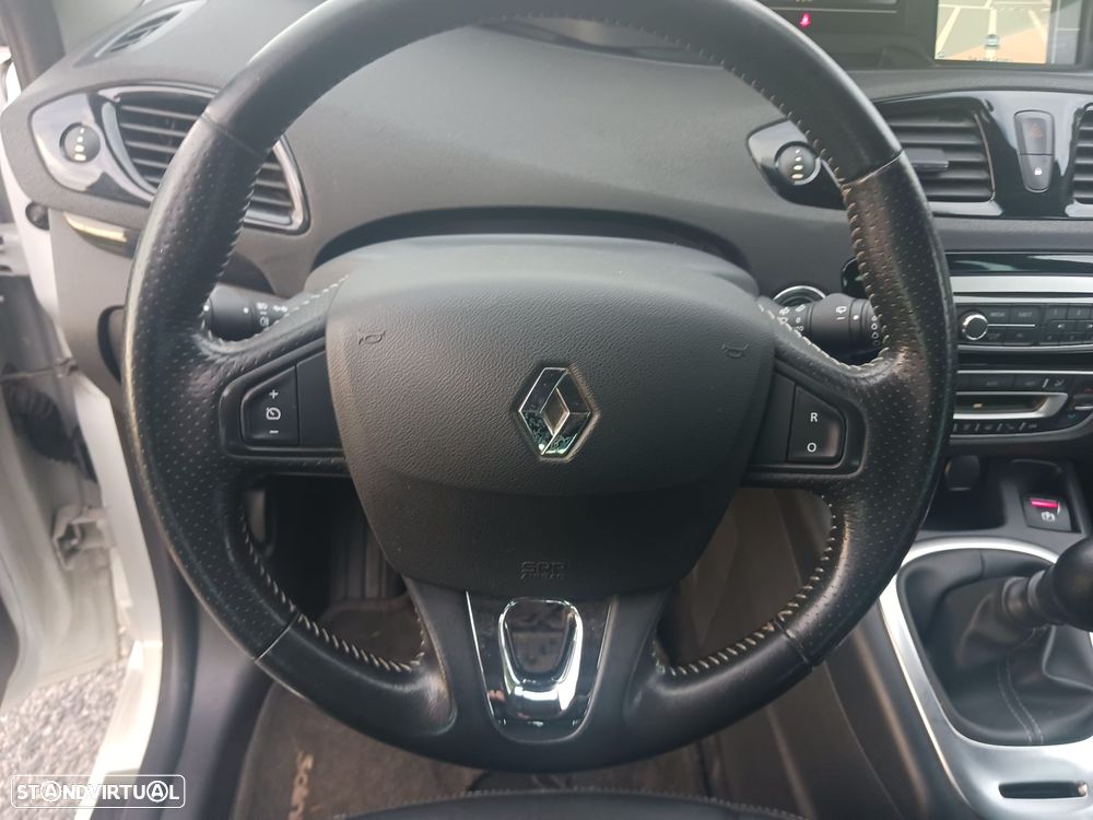 Renault Grand Scénic 1.5 dCi Bose Edition SS - 32
