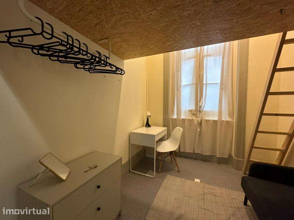 Quarto - localizado em Marquês de Pombal Lisbon - Grande imagem: 3/11