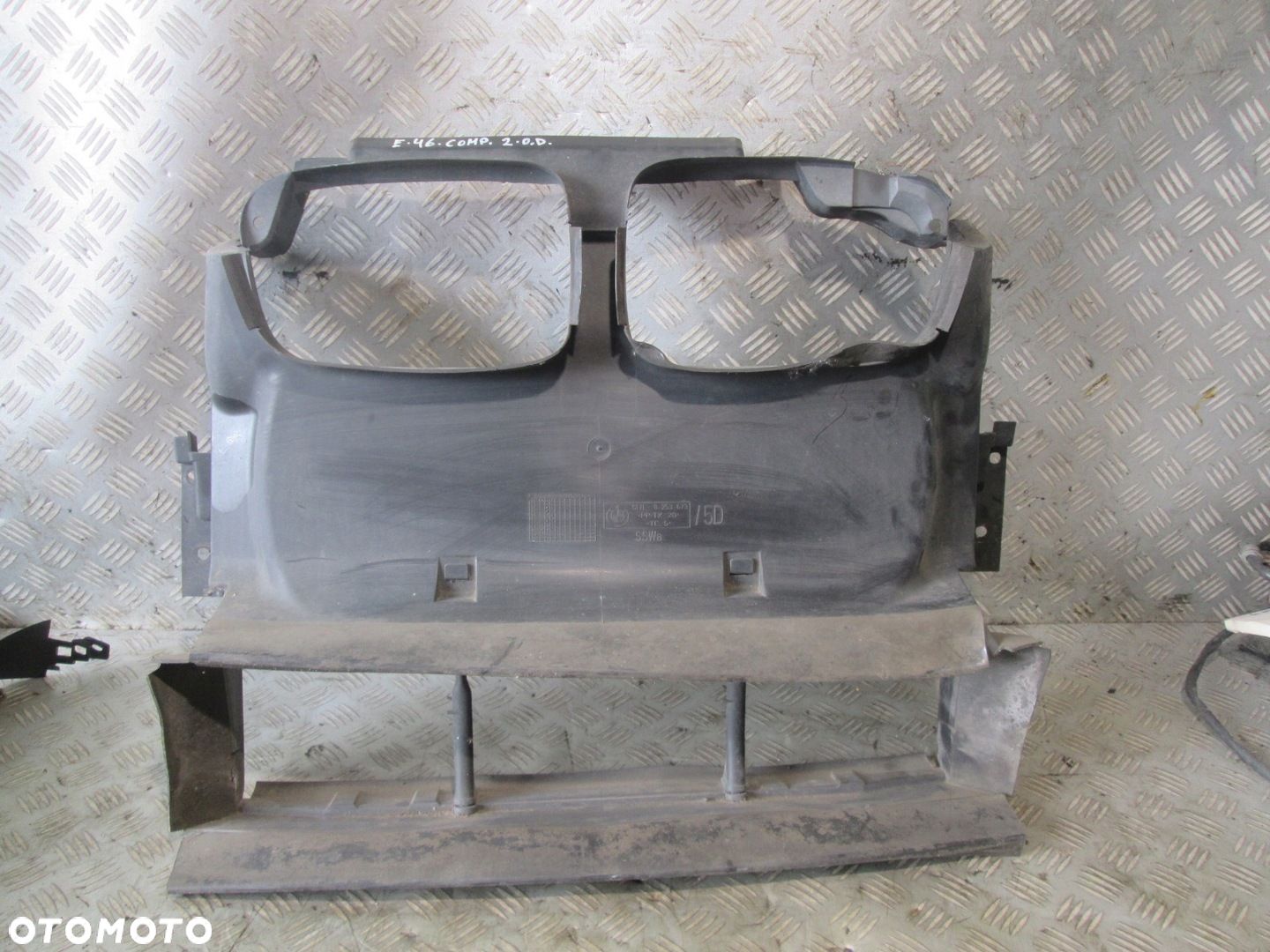 BMW E46 320d 330d Kanał Wlot Powietrza Pas Przedni 51718253673 - 1