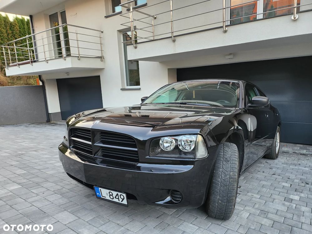 Dodge Charger 2.7 V6 SE - 2