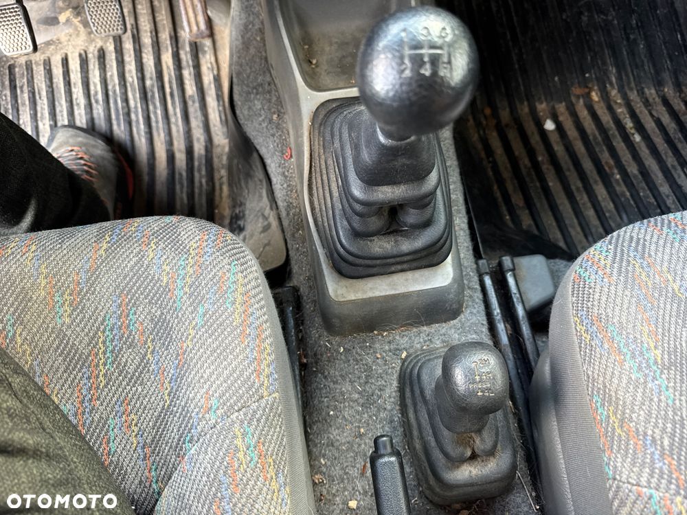 Suzuki Jimny 1.3 JLX - 16