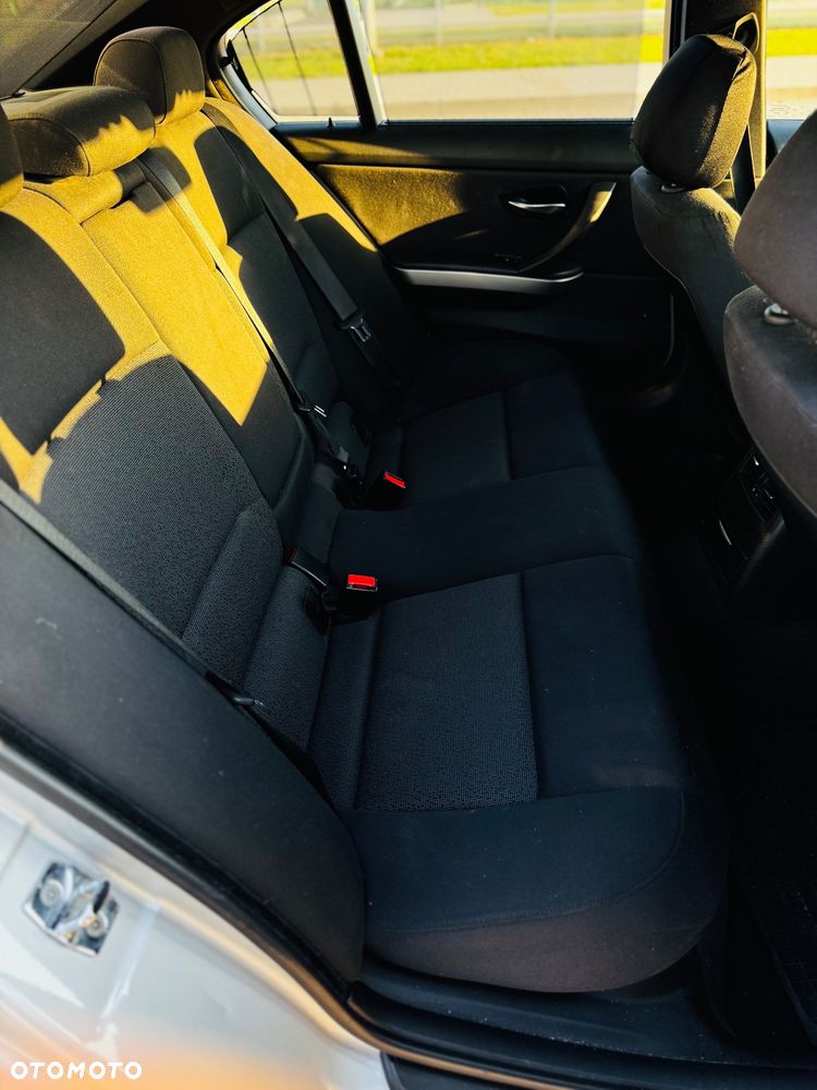 BMW Seria 3 - 28