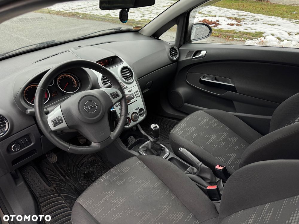 Opel Corsa - 9