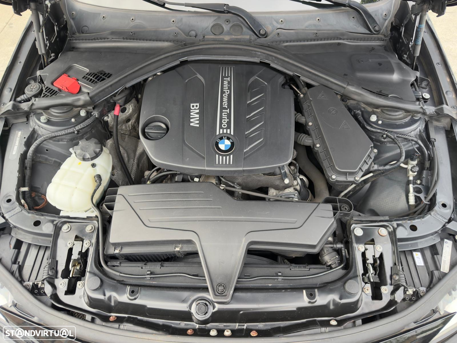 BMW 320 d Pack M - 32
