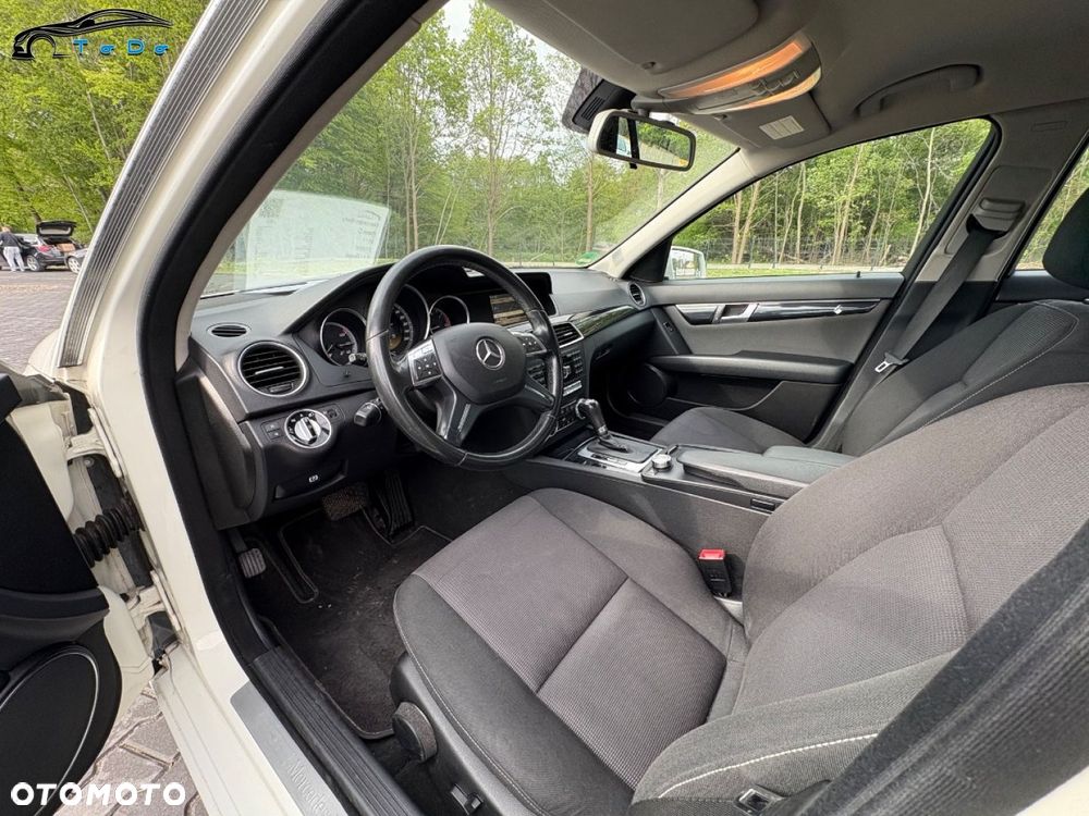 Mercedes-Benz Klasa C 200 CDI DPF (BlueEFFICIENCY) 7G-TRONIC - 16
