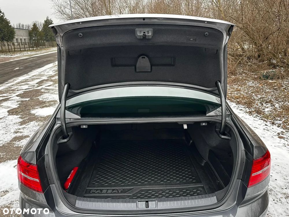 Volkswagen Passat 2.0 TDI BMT Highline DSG - 13