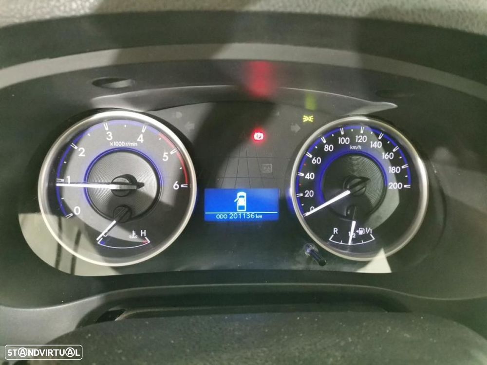 Toyota Hilux 2.4 D-4D 4WD CE c/iva - 4