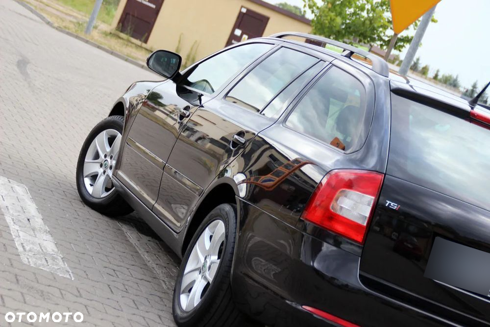 Skoda Octavia 1.8 TSI FAMILY - 14