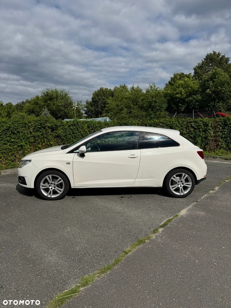 Seat Ibiza SC 1.4 16V Reference - 4