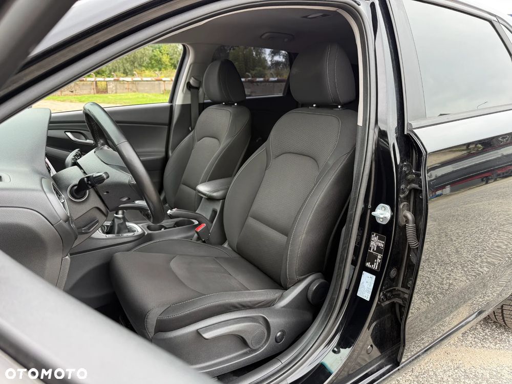 Hyundai i30 1.4 Passion Plus - 4