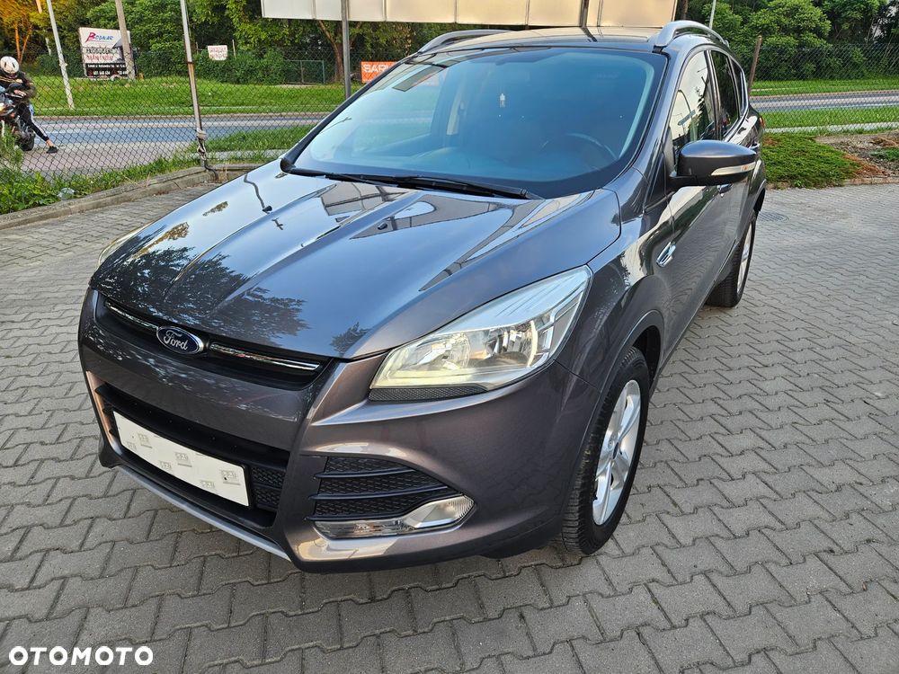 Ford Kuga - 1
