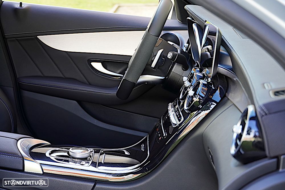 Mercedes-Benz C 300 de AMG Line - 24