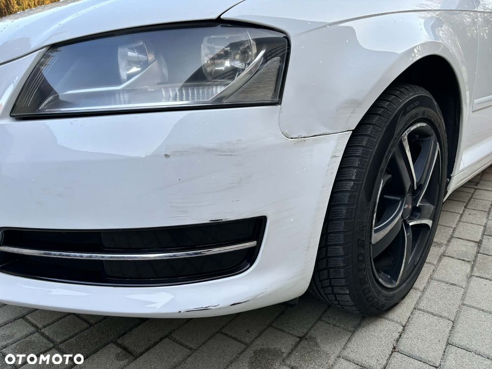 Audi A3 Sportback 1.6 Ambiente - 16