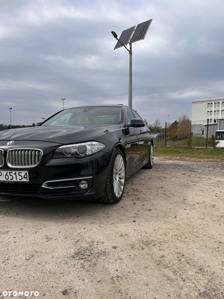 BMW Seria 5 530d xDrive Modern Line - 2