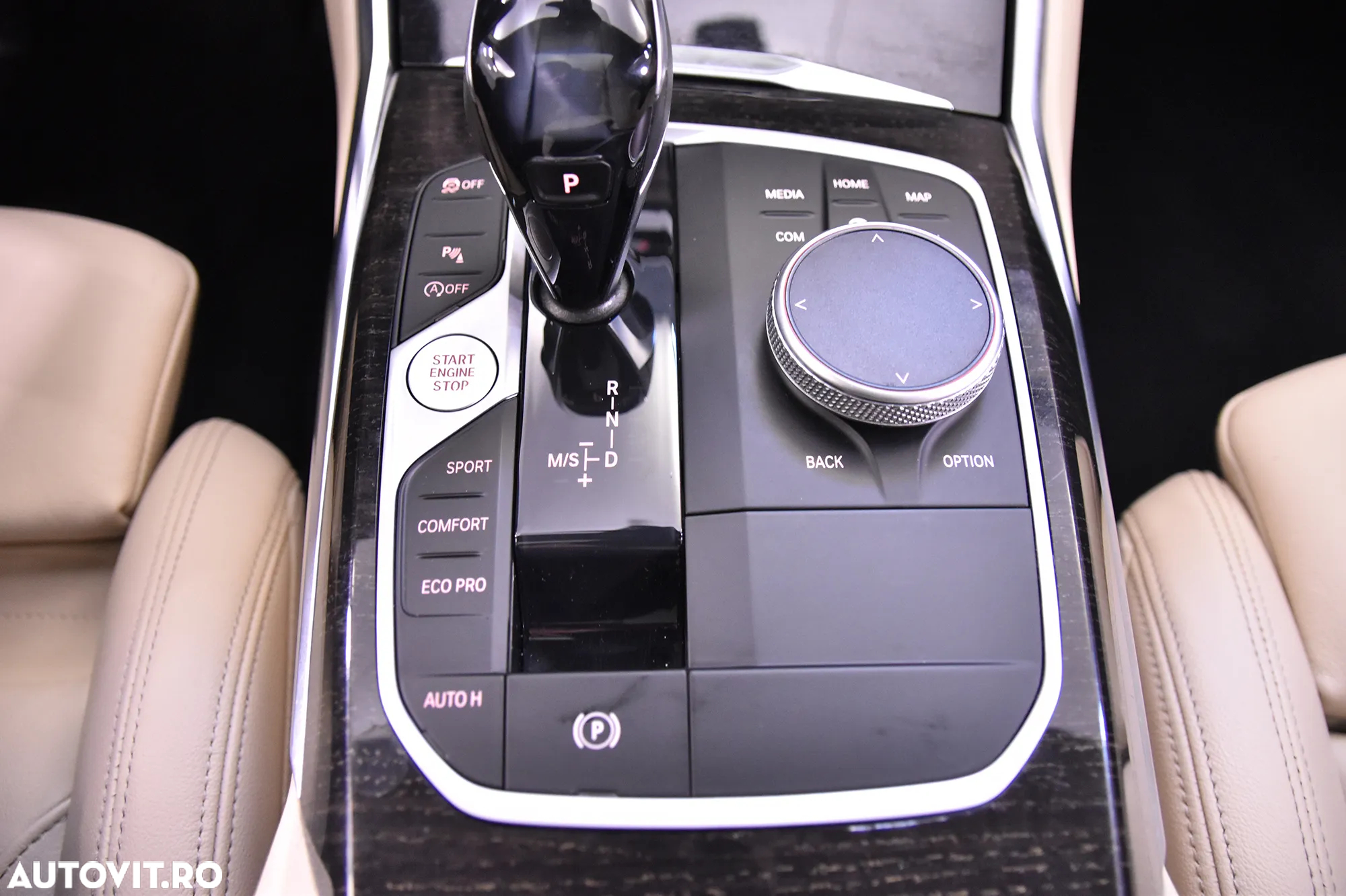 BMW Seria 3 318i Touring Aut. - 18