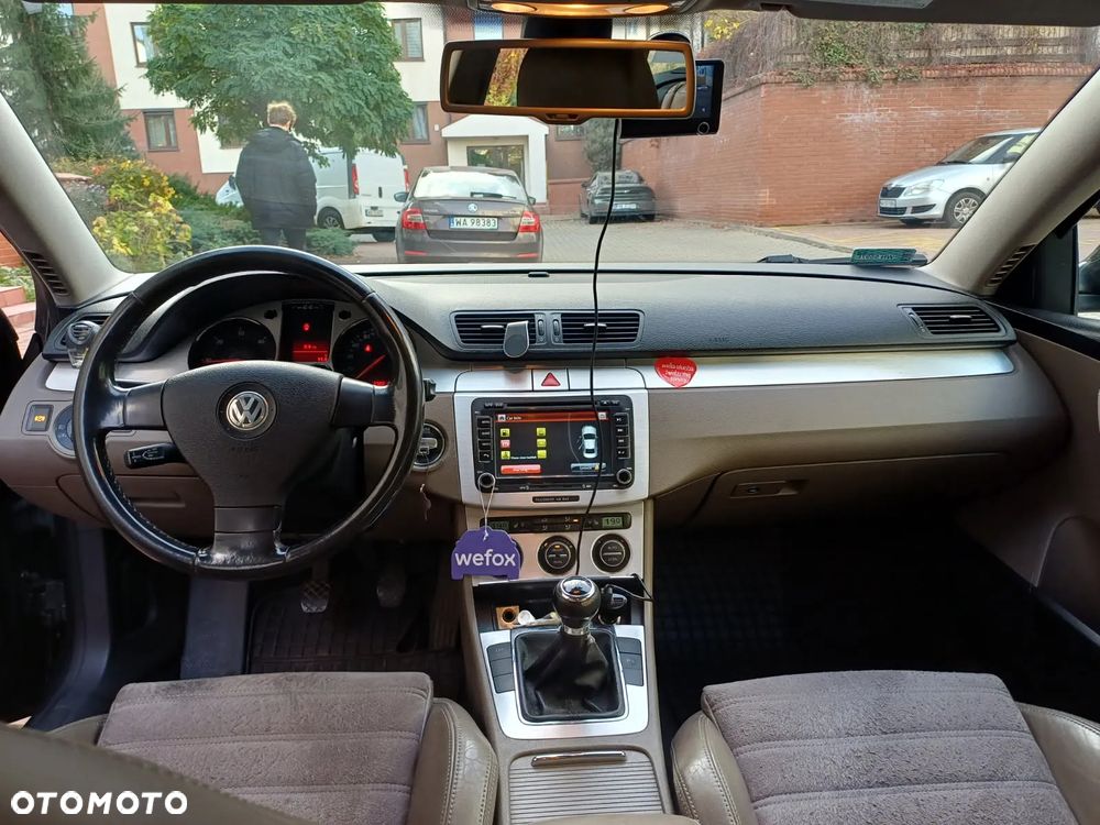 Volkswagen Passat 2.0 TDI DPF Highline - 10