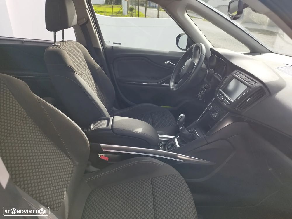 Opel Zafira 1.4 T Dynamic GPL - 16