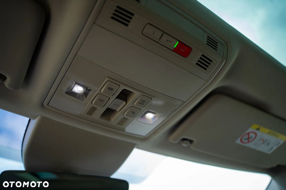 Skoda Superb 2.0 TDI L&K DSG - 29