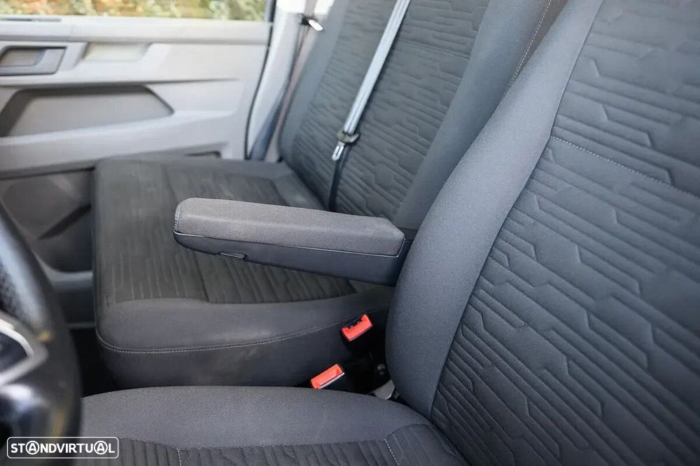 VW Caravelle 2.0 TDI L.Comfortline - 25