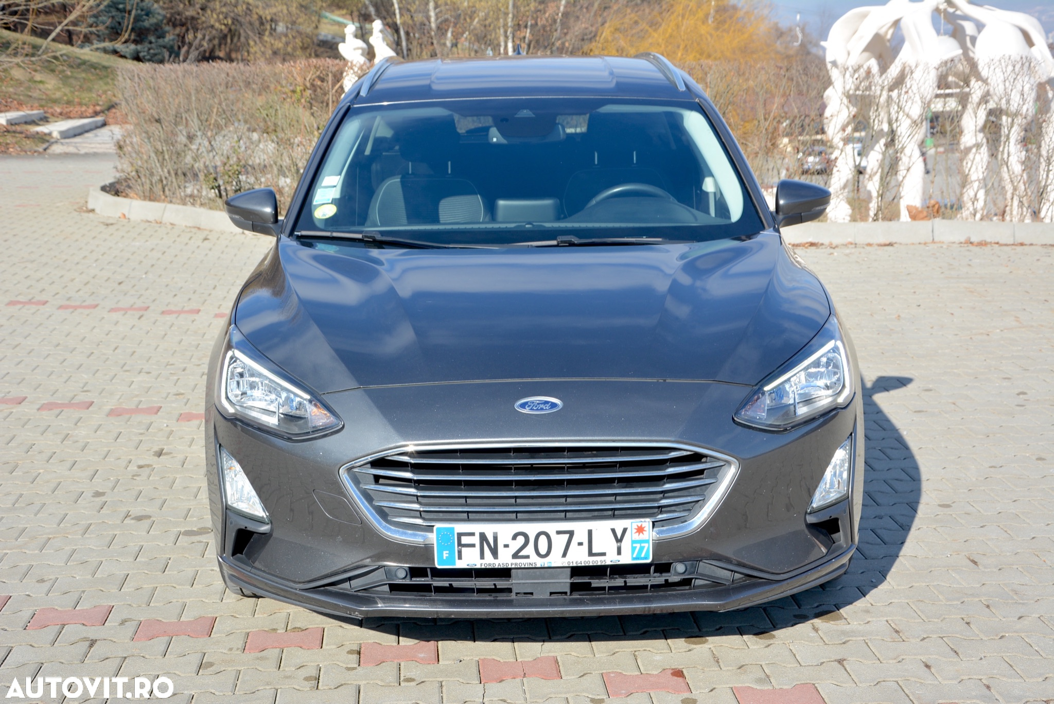 Ford Focus Turnier 1.5 EcoBlue Start-Stopp-System TITANIUM X - 2