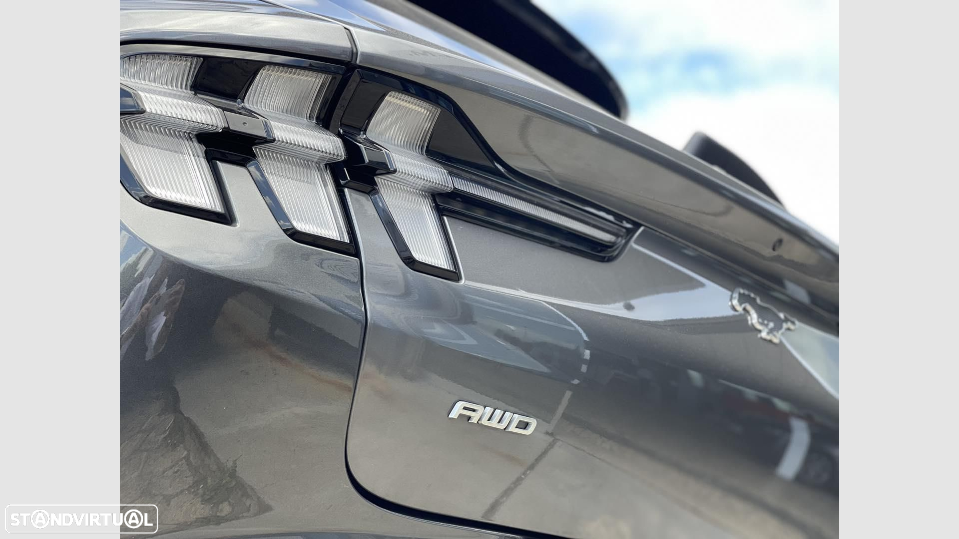 Ford Mustang Mach-E Alargada AWD - 12