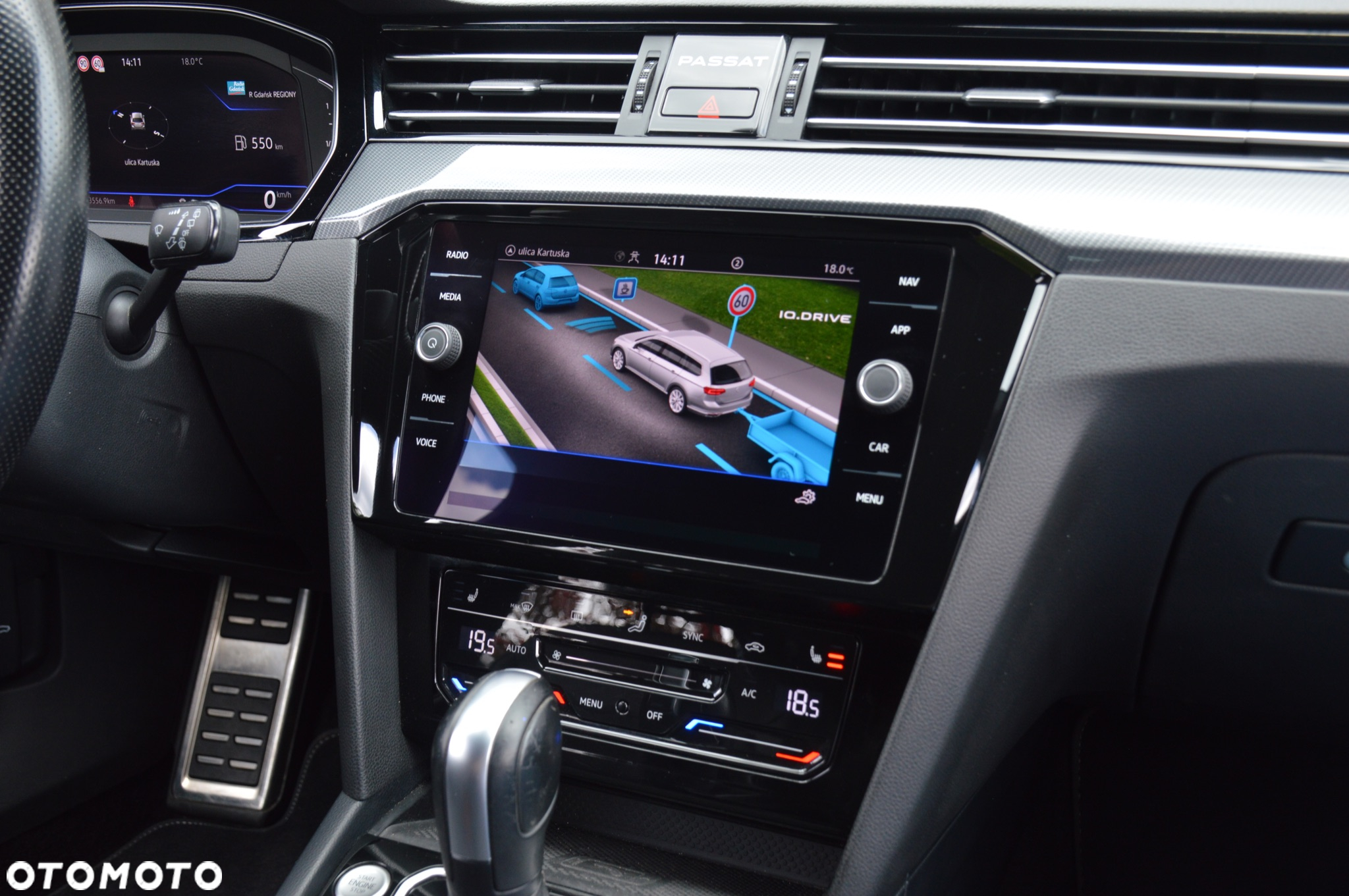Volkswagen Passat Variant 2.0 TDI SCR DSG R-Line - 17