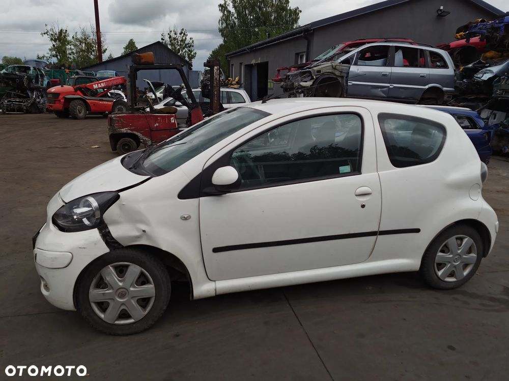 Toyota Aygo 11R 1.0 50 KW NA CZĘŚCI - 2