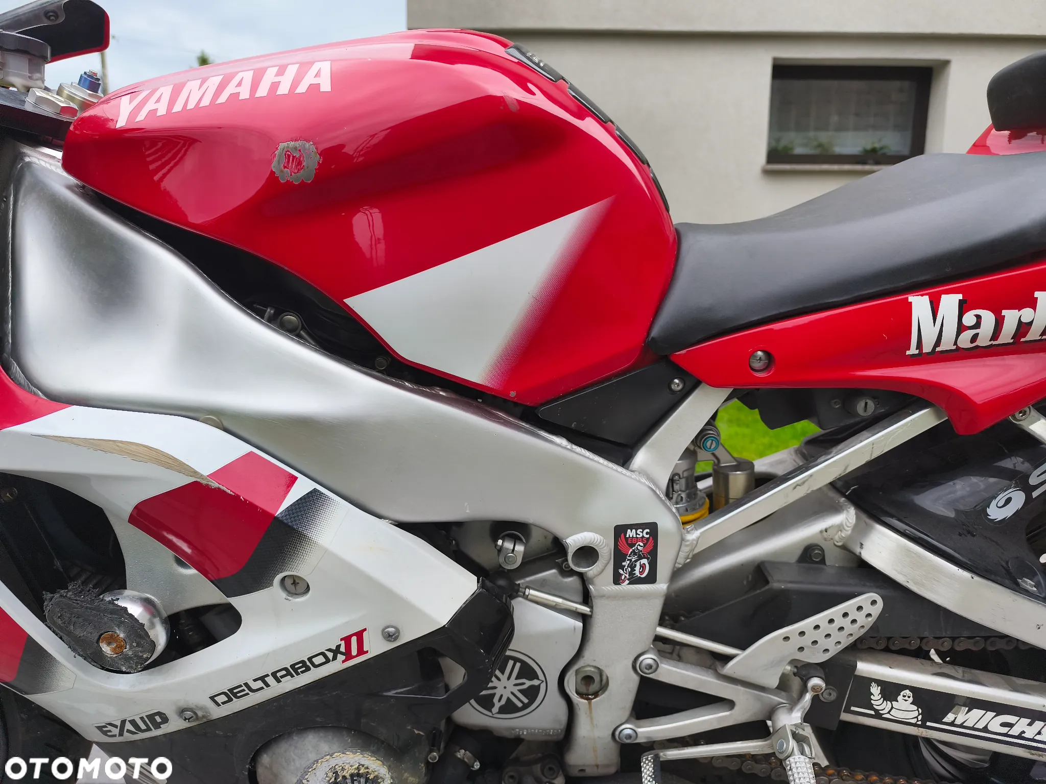 Yamaha R1 - 12