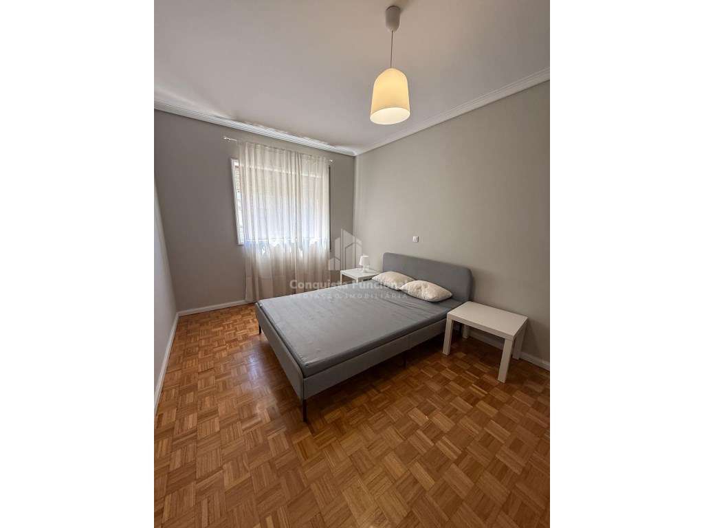 Quarto / Suite para Arrendamento em Santa Maria da Feira - Grande imagem: 3/8